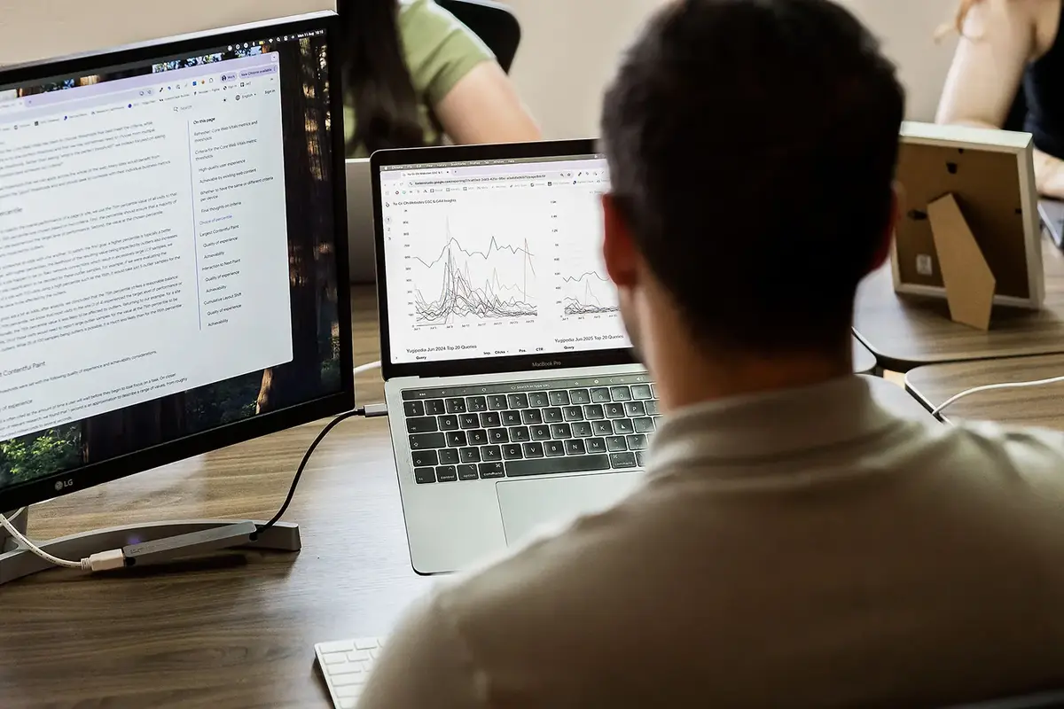Data analysis at the wonder agency